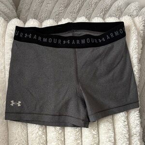Under Armour Women’s Dark Gray Performance Bike Shorts with Branded Waistband